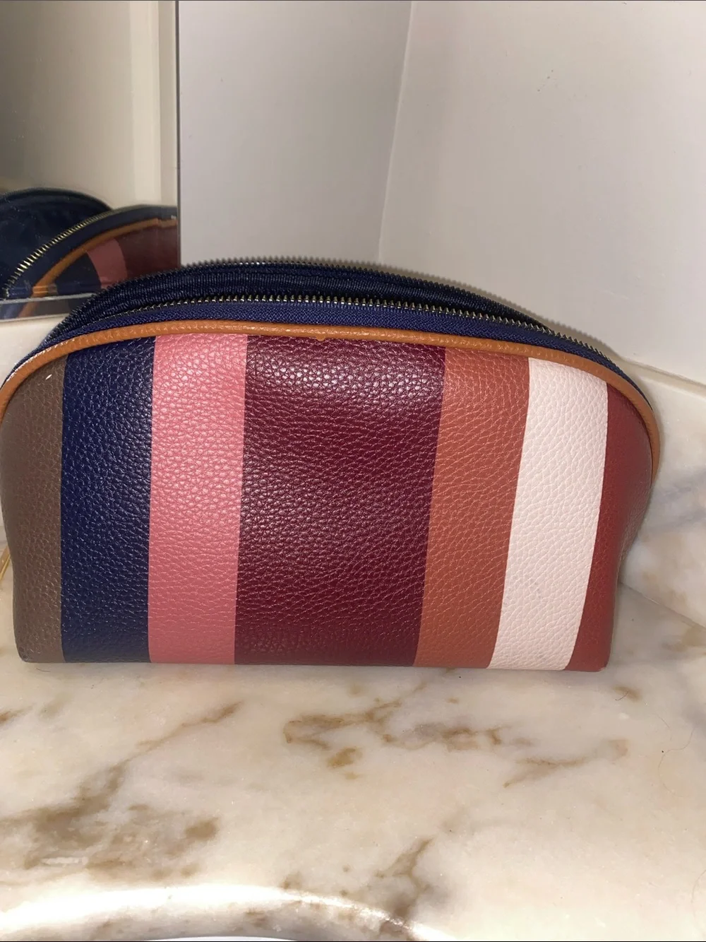 Nicole Miller New York Cosmetic/Makeup Bag